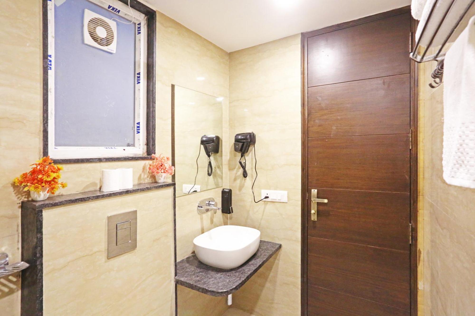 Frankstay By Hotel Mayfair Newly Built - New Delhi Exterior photo